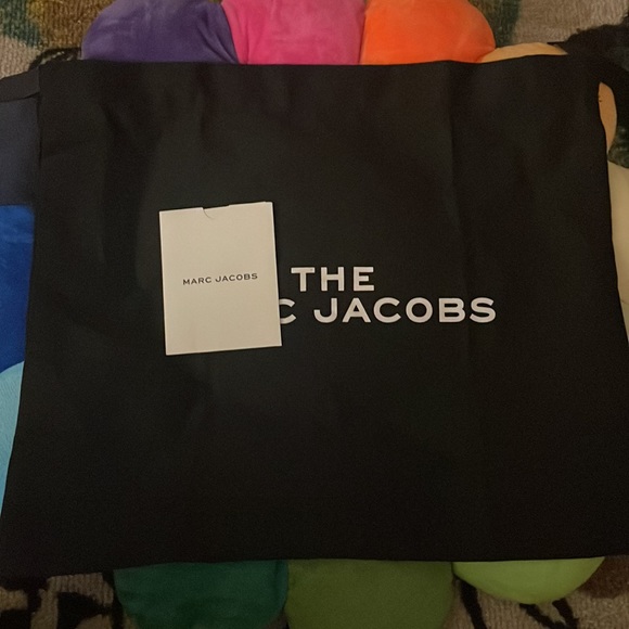 Authentic Leather Marc Jacobs CrossBody Bag🌻 - Picture 5 of 7